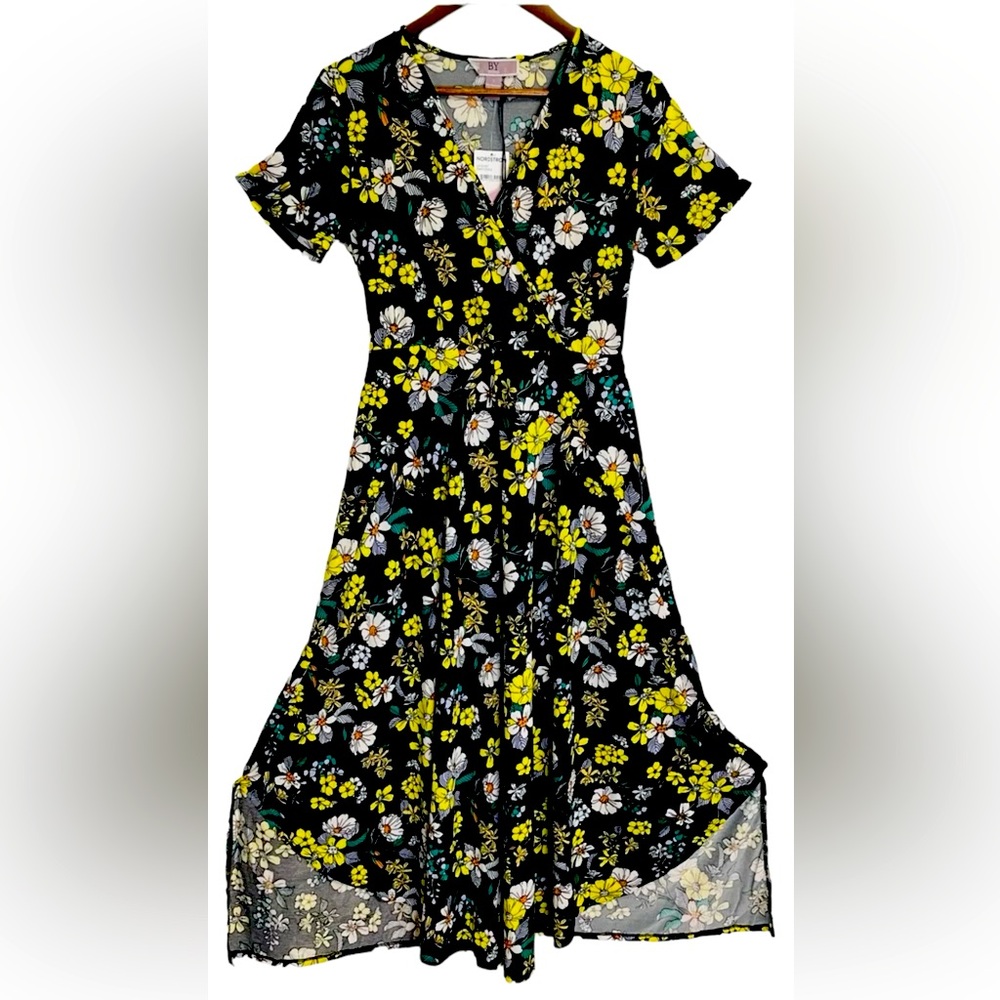 NWT By Design Maxi Dress Small Wrap V-Neck Daffodils Black Multicolor Stretch